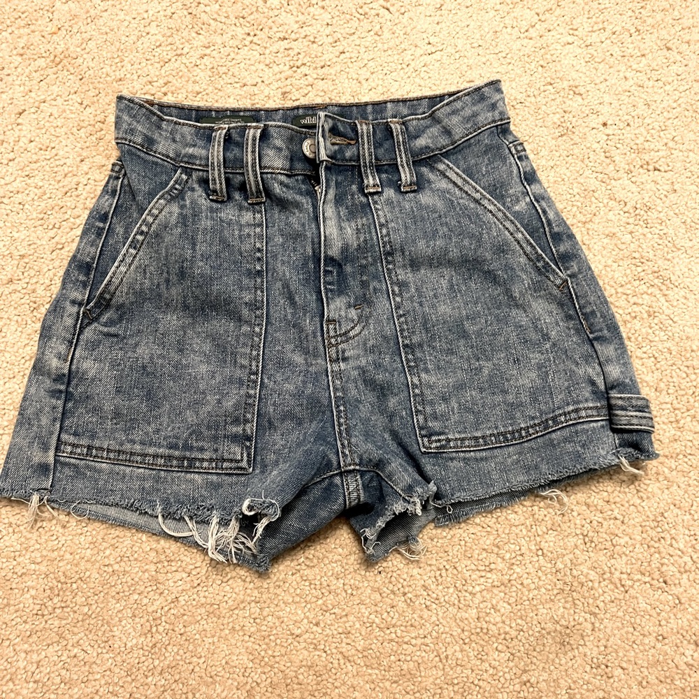 High rise jean shorts - Picture 1 of 5